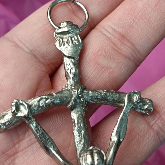 Vintage Catholic 5.5 Inch Religious Wall Silver Tone Crucifix Italy INRI Jesus - Picture 4 of 11